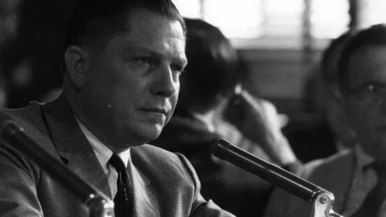 La Disparition Mystérieuse de Jimmy Hoffa : Enquête dans l&rsquo;Histoire