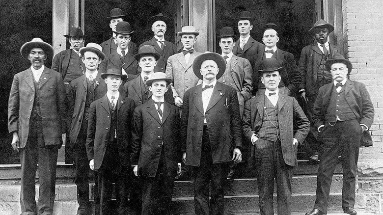 Posse de marshals avec Bass Reeves