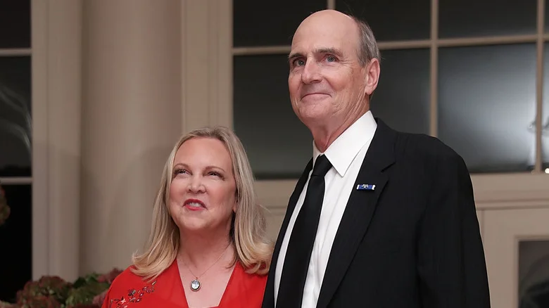 James Taylor and Kim Hessberg-Taylor smiling