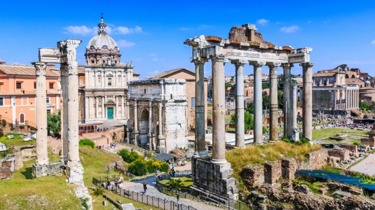 Découverte d&rsquo;un sarcophage dédié à Romulus, fondateur de Rome