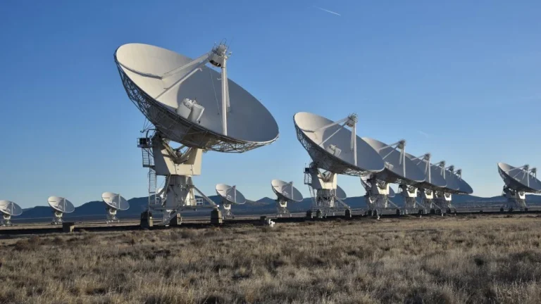 Un Signal Radio Étrange de l&rsquo;Espace Réapparaît Tous les 16 Jours