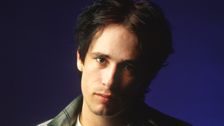 Jeff Buckley posant pour une photo en 1994
