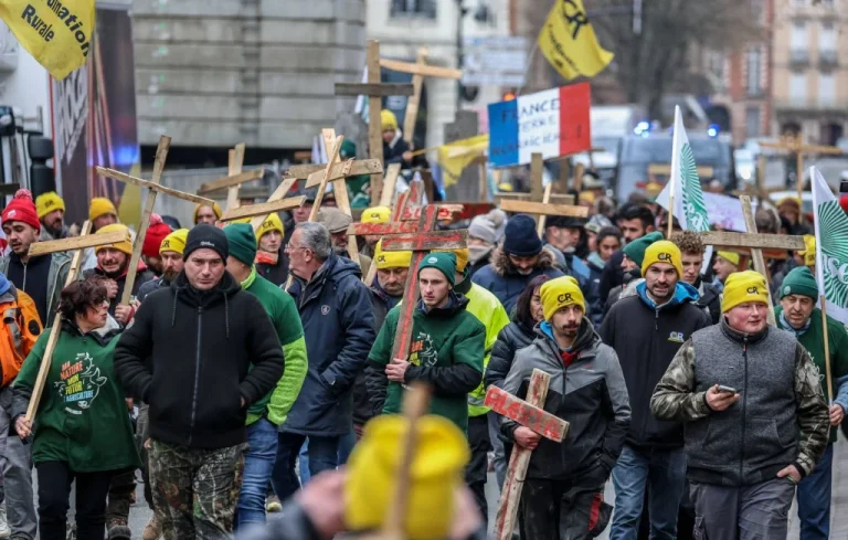 Colère agricole: Convois interdits, la Coordination rurale persiste