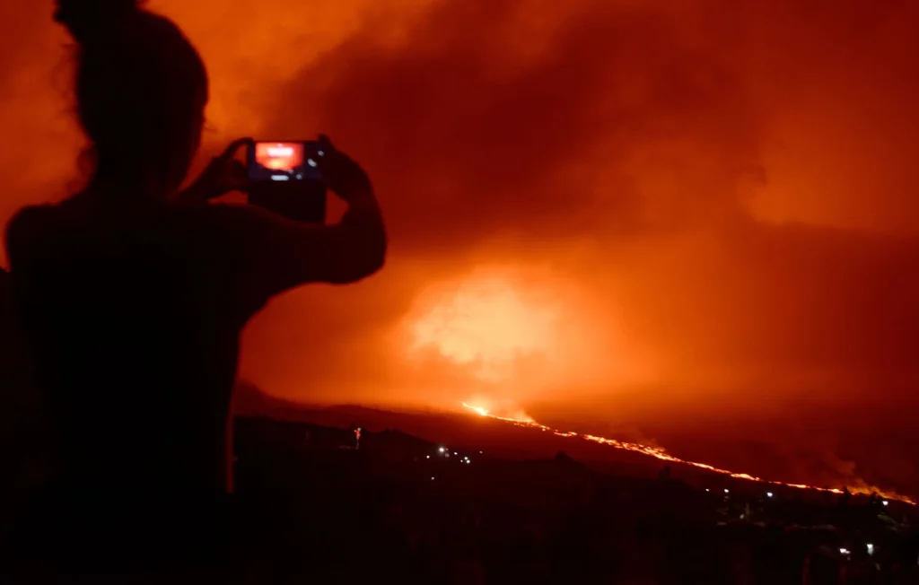 Fin de l'éruption du Piton de la Fournaise à La Réunion