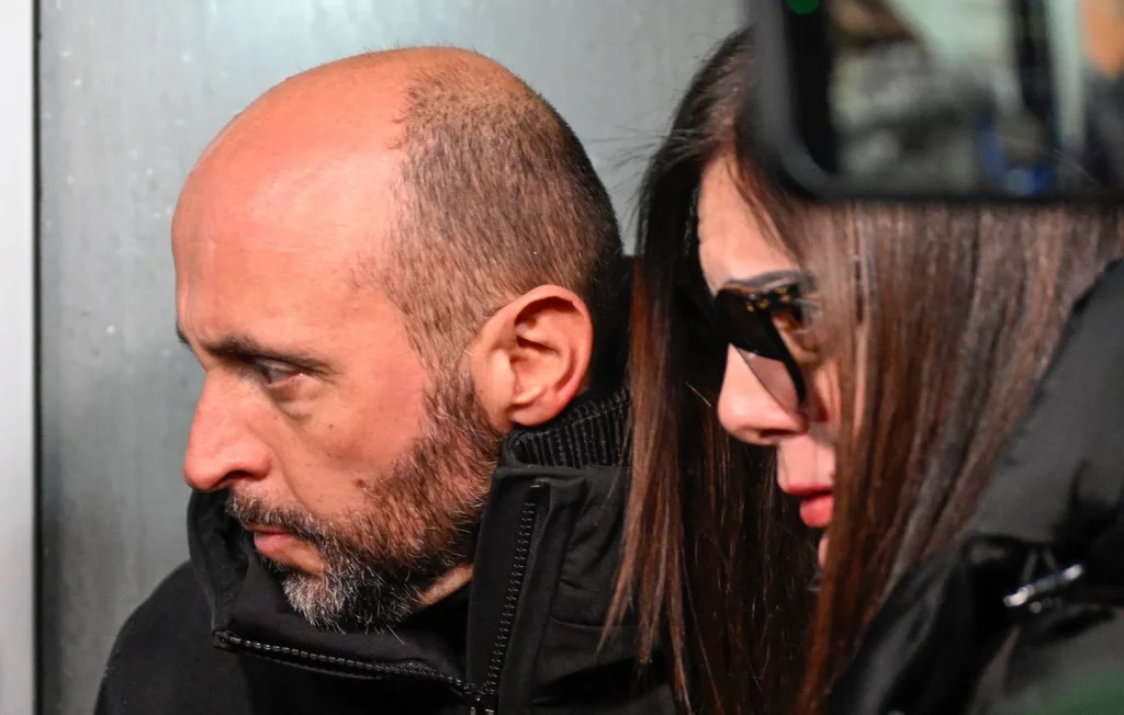 Incendie à Crans-Montana: premiers échanges avec les propriétaires