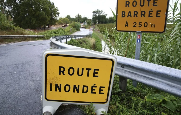 Intempéries: Aude et Hérault en alerte orange, Morbihan et Finistère