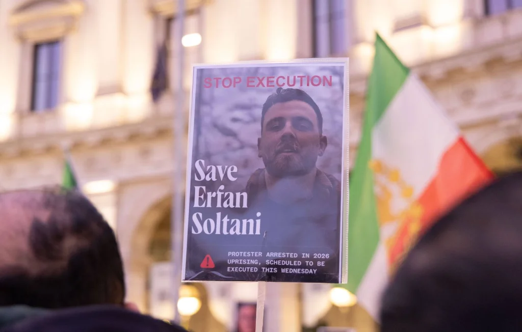 Iran: Erfan Soltani ne sera pas exécuté après son arrestation