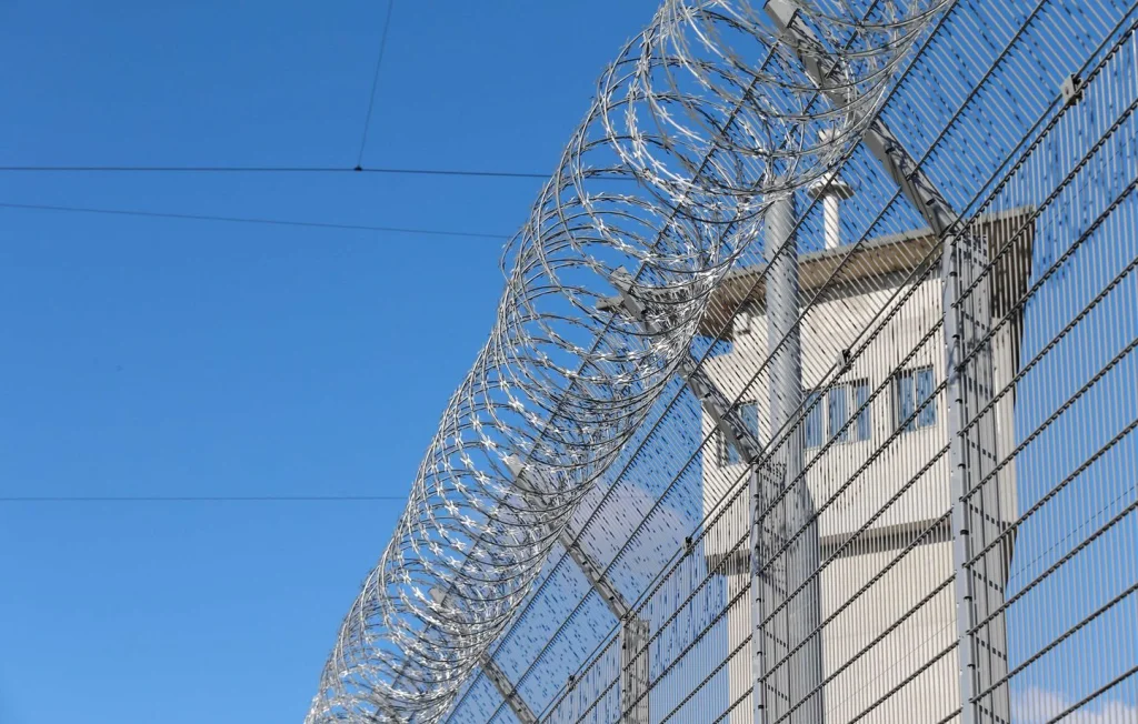 Roubaix: livreur Amazon accusé d'infox après sauvetage