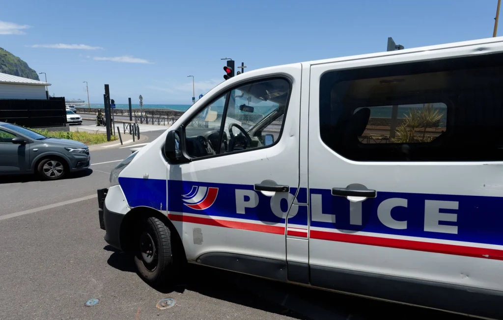 Val-d’Oise, France: braquage Apple à la hache