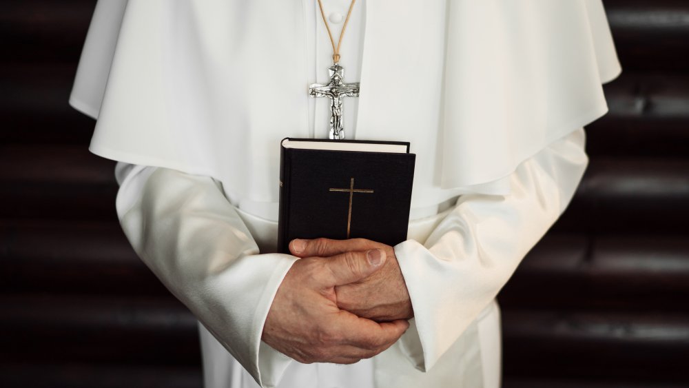 Scandales et papauté