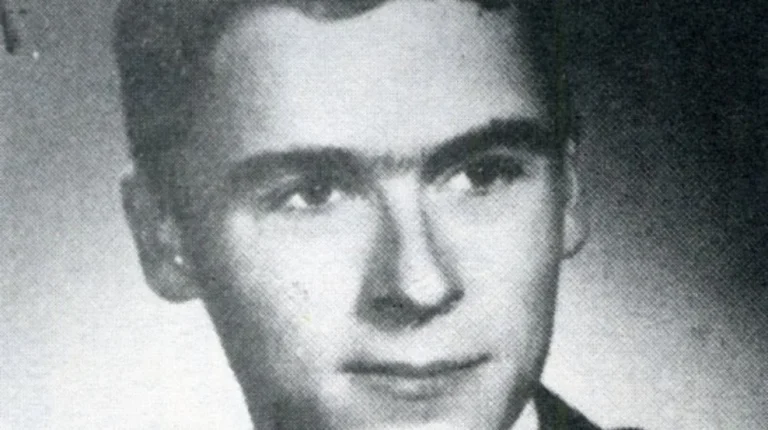 L&rsquo;enfance troublée de Ted Bundy révélée