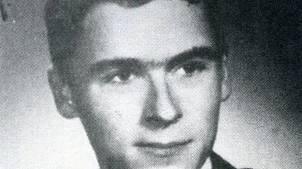 L'enfance troublée de Ted Bundy révélée