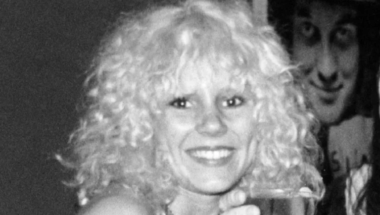 La Tragédie de Sable Starr : Une Vie de Débauche et de Drame