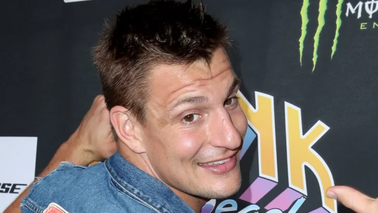 La fortune cachée de Rob Gronkowski : combien vaut-il vraiment ?