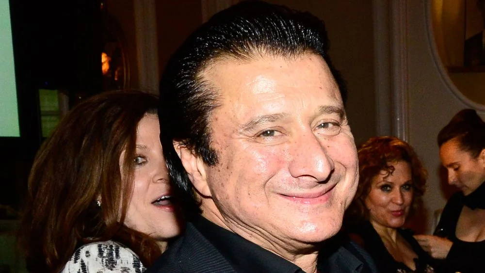 Pourquoi Steve Perry est payé pour ne pas chanter avec Journey