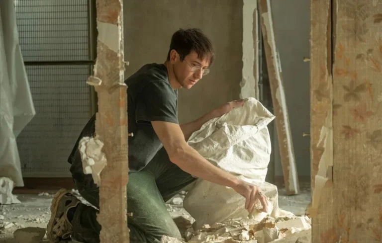 A pied d’œuvre : le film qui dévoile la précarité des écrivains
