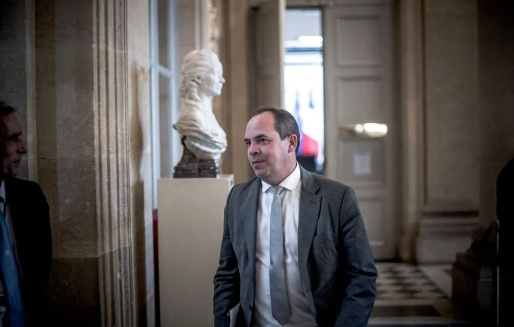 Agression présumée à Montparnasse : un député breton accusé par la CGT
