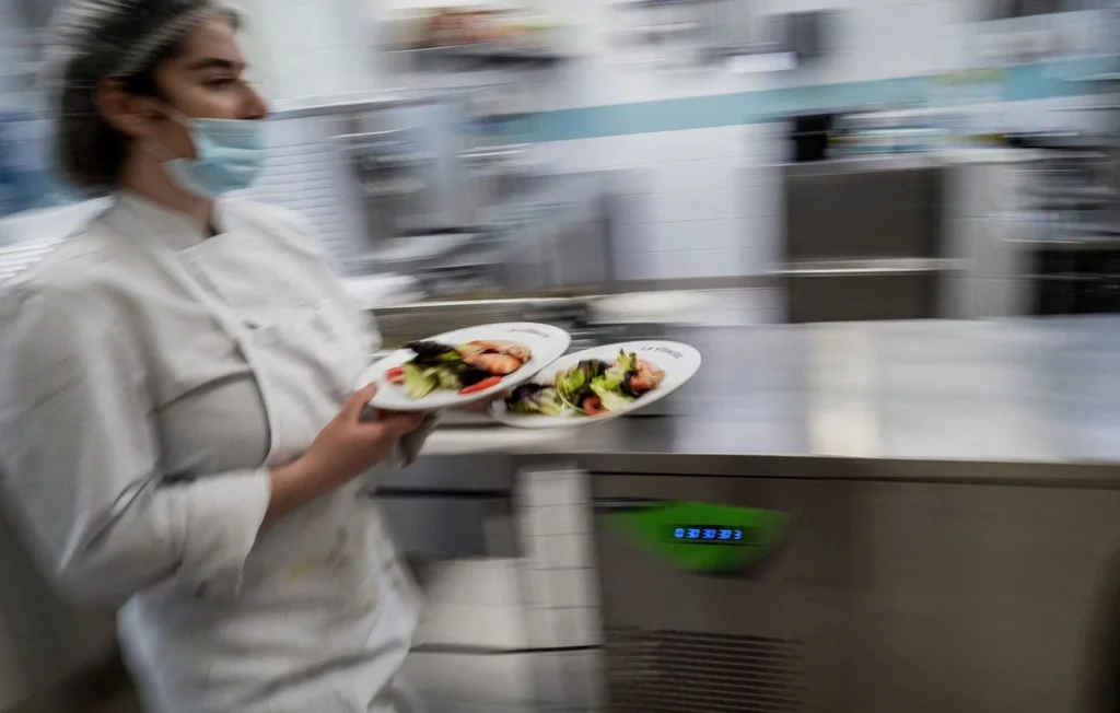 Alimentation 2030 : Nutri-Score, pubs et bio, la nouvelle stratégie