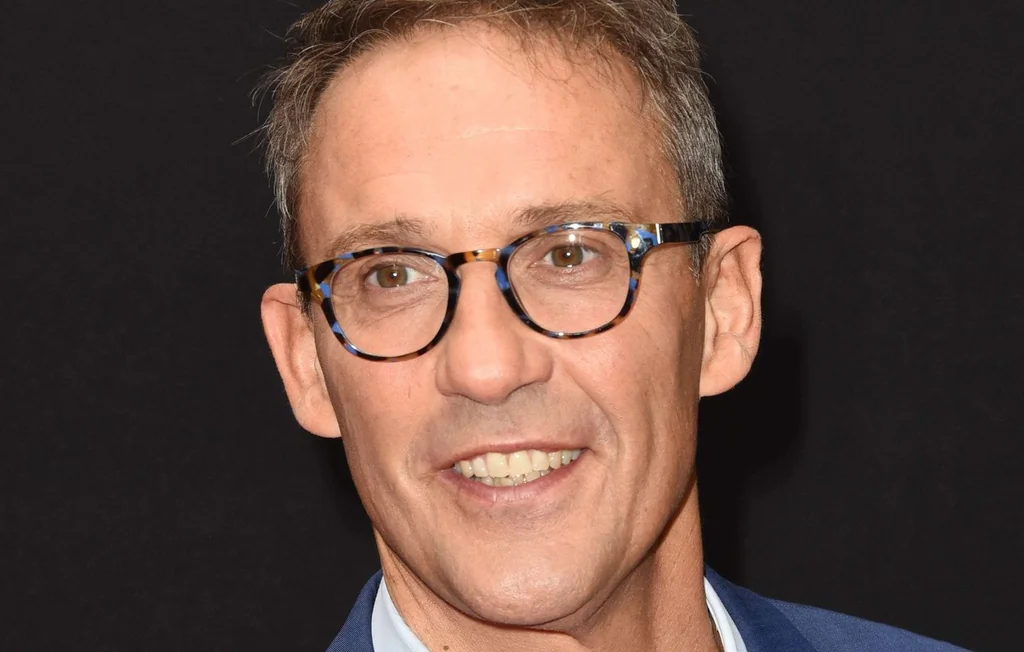 Arcom : M6 et Julien Courbet mis en garde pour atteinte à la vie privée