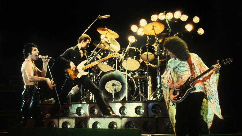 Le groupe Queen posant pour une photo promotionnelle