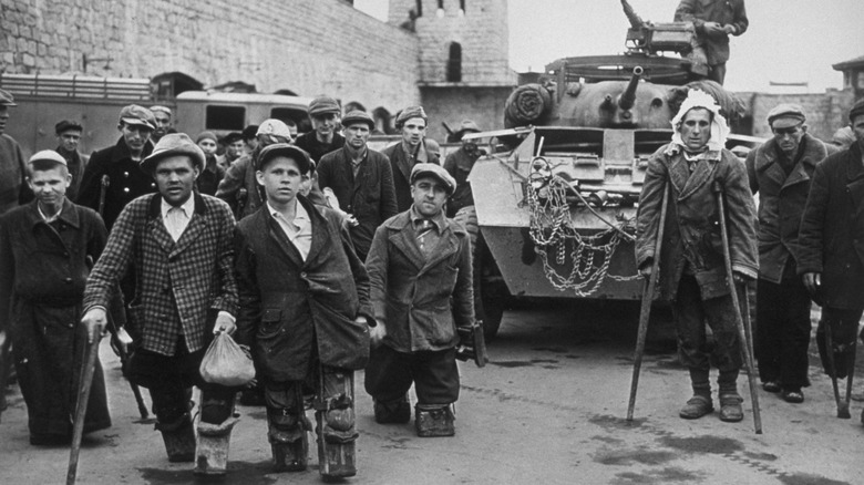 Prisonniers au camp de concentration de Mauthausen