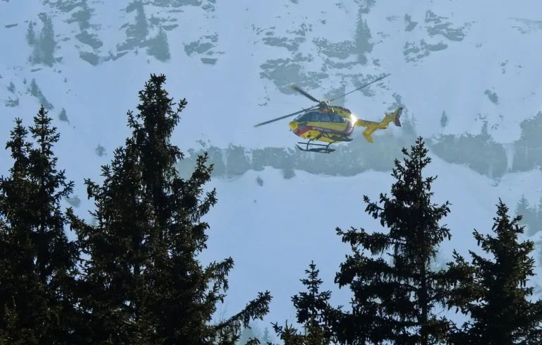 Hautes-Alpes : Deux skieurs de randonnée tués par une avalanche