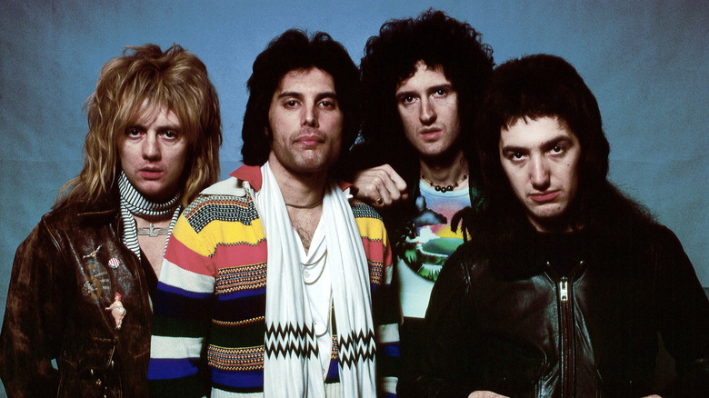 Portrait du groupe Queen vers le milieu des années 1970