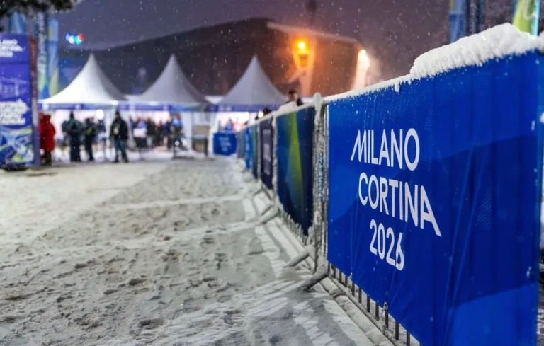 Italie : L&rsquo;enfant viré du bus invité à la cérémonie des JO 2026