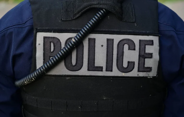 Lyon : un refus d&rsquo;obtempérer finit en drame, le conducteur critique