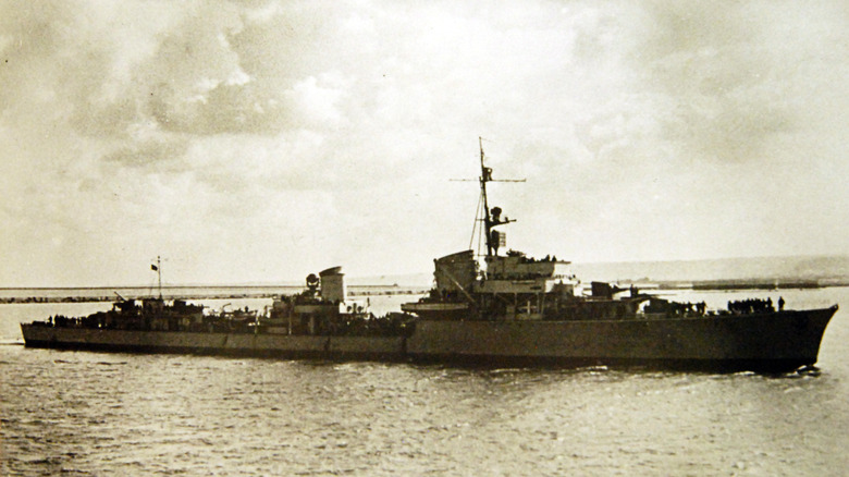 Un destroyer allemand sur l'eau pendant la Seconde Guerre mondiale