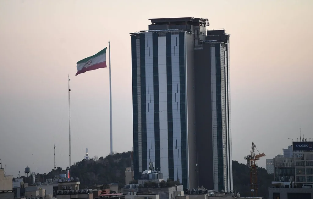 Nucléaire iranien : Comprendre les tensions et les négociations à venir