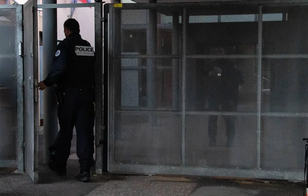 Professeure poignardée à Sanary : profil inquiétant de l'élève de 14 ans