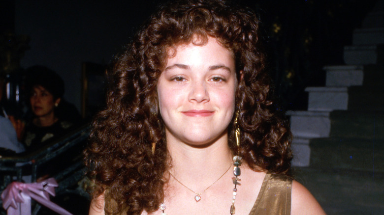 Rebecca Schaeffer souriante lors d'une remise de prix
