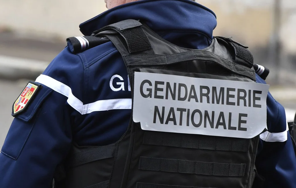 Rhône : Une collégienne violemment agressée et filmée à Saint-Genis-Laval