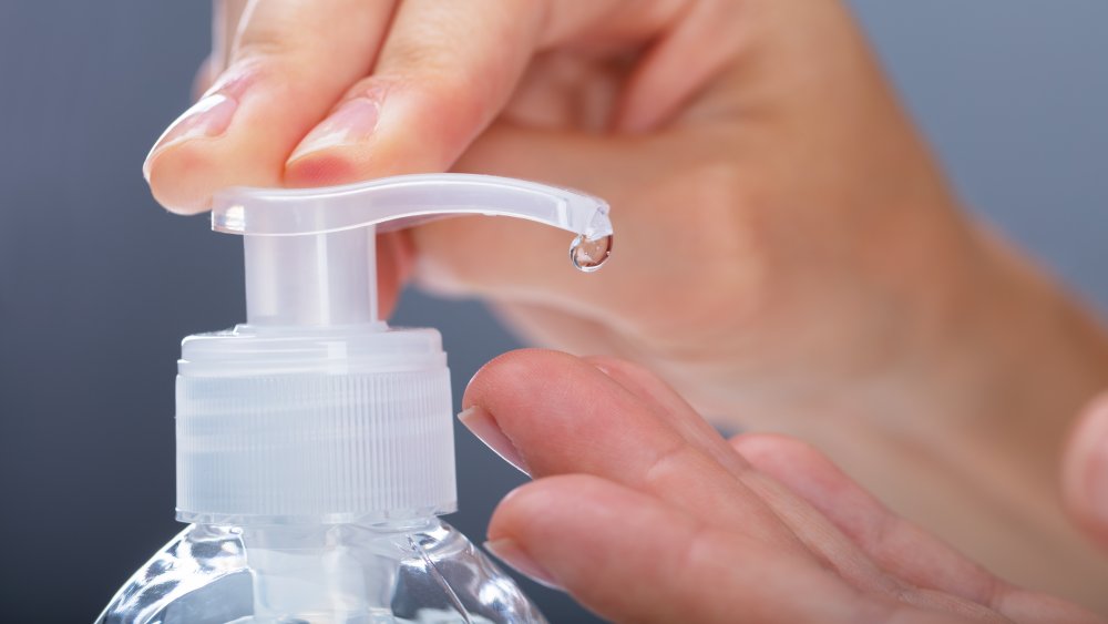 Consommation de produits de nettoyage alcoolisés