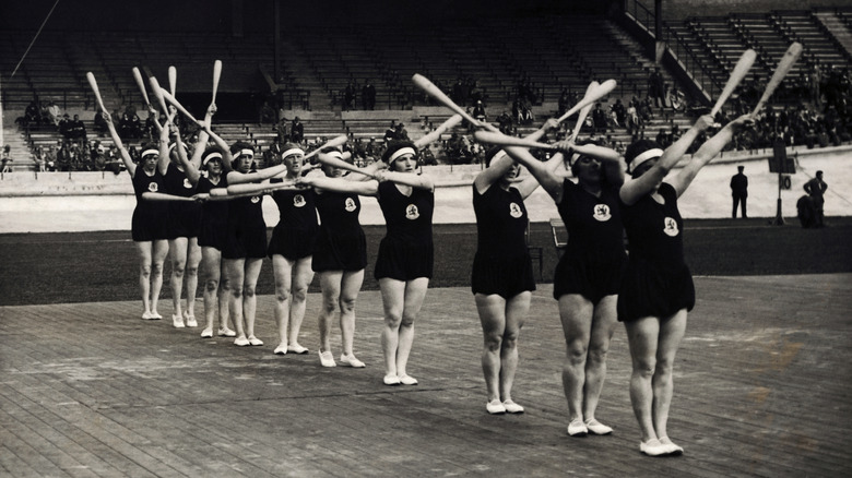 L'équipe néerlandaise de gymnastique féminine aux JO de 1928