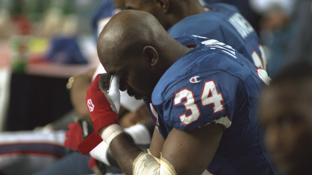 Thurman Thomas et le casque manquant