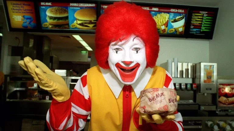L&rsquo;escroquerie McDonald&rsquo;s Monopoly : Une arnaque à millions !