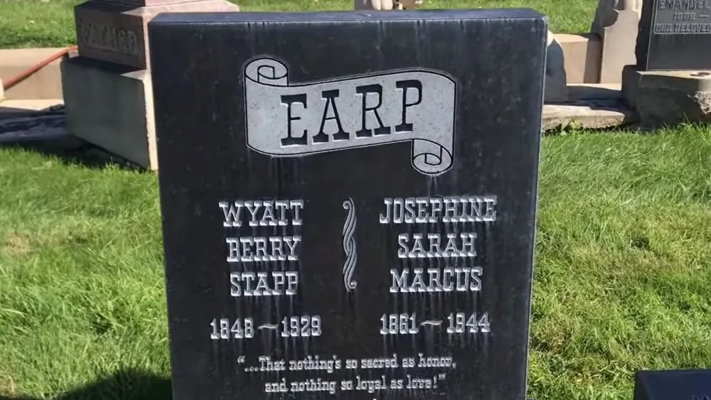 La Dernière Demeure de Wyatt Earp : Secrets Révélés