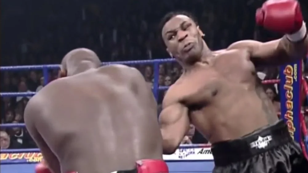 La Force des Coups de Mike Tyson : Un Culte du Boxe