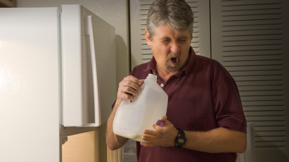 Odeur de lait pourri