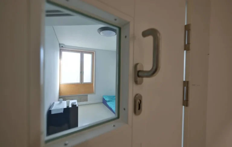 Clermont-Ferrand : évasion d&rsquo;un détenu par le toit d&rsquo;un hôpital