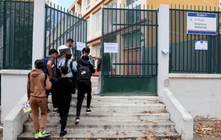 Collège : Fin de l&rsquo;obligation pour les groupes de besoin dès 2026