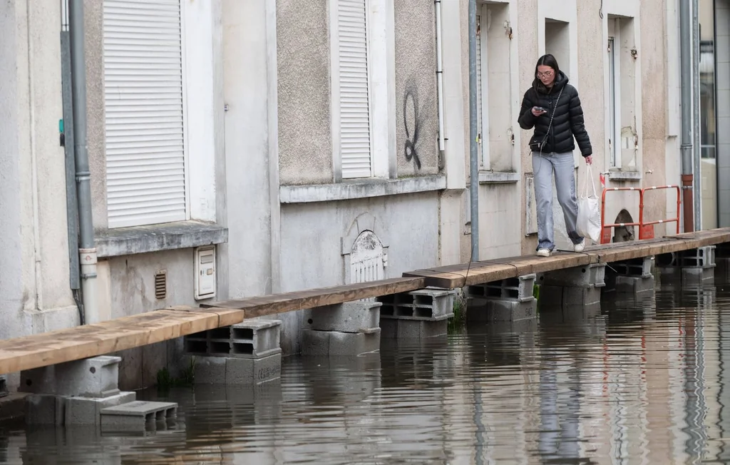 Crues : 3 départements en alerte rouge maintenus ce week-end