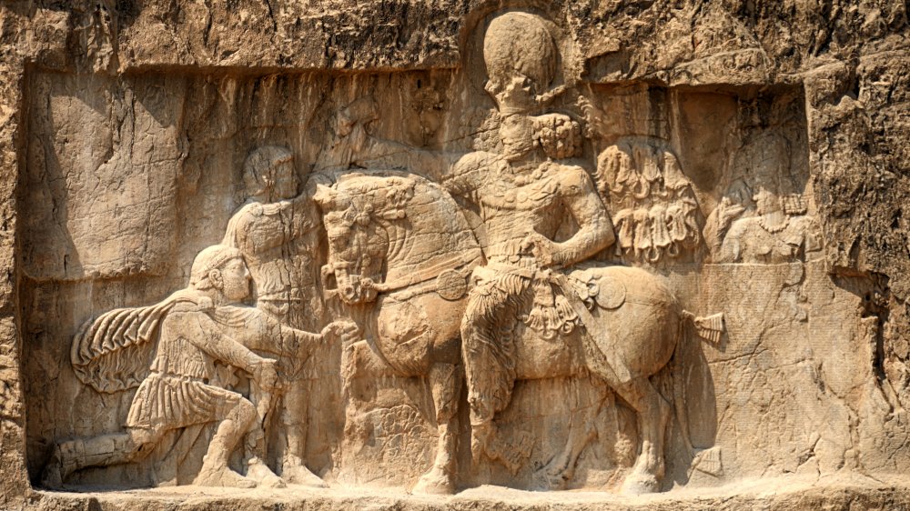 Représentation sculptée du roi Xerxès Ier