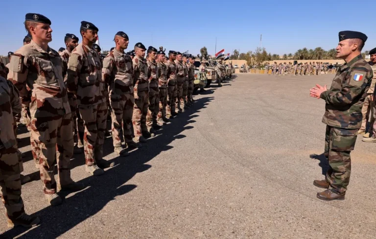 Guerre : le groupe Ashab al-Kahf menace les intérêts français