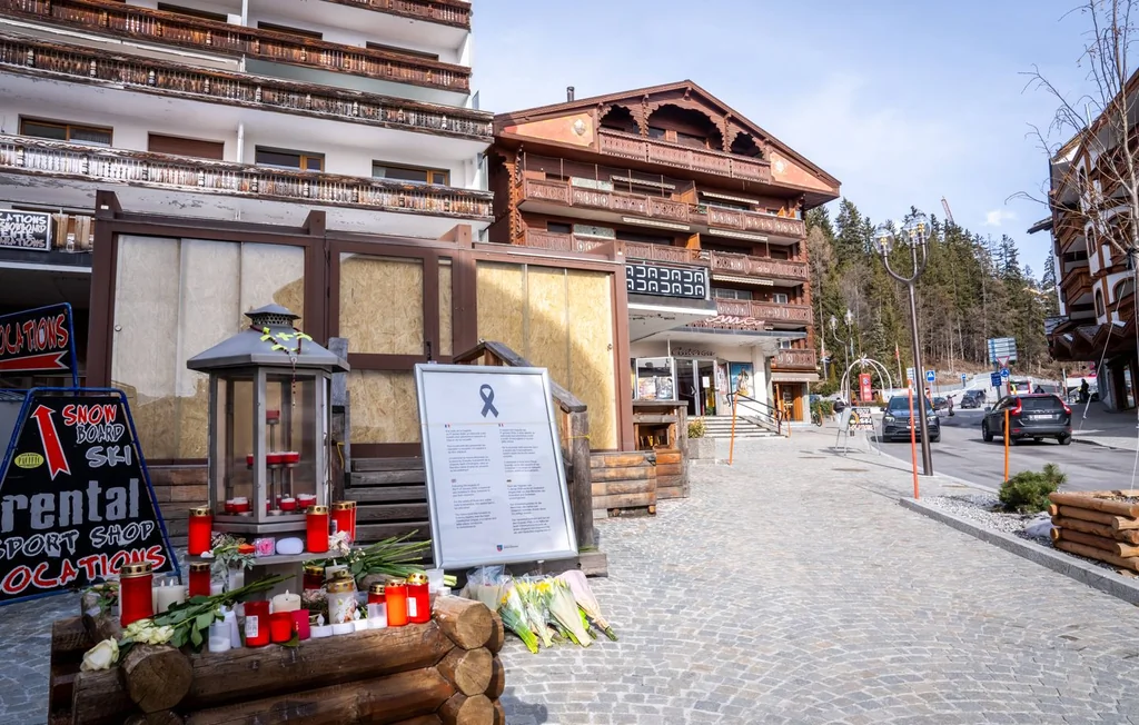 Incendie à Crans-Montana : l'absence de mousse antifeu en question