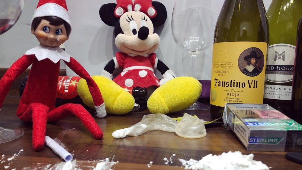 Elf on the Shelf - Let it snow