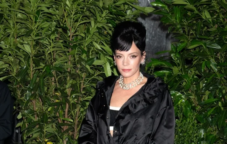 Lily Allen officialise son couple avec le descendant de Sigmund Freud
