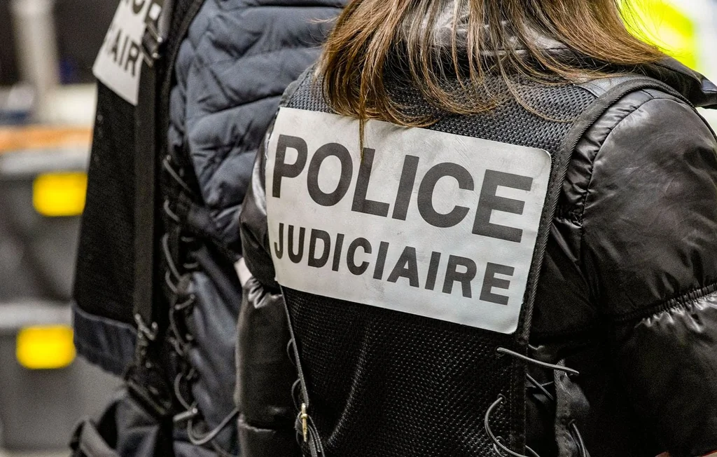 Marseille : un blessé à la kalachnikov, deux adolescents interpellés